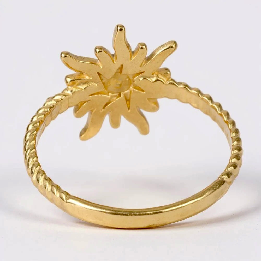 Radiant Sunbeam Ring – 14K Gold