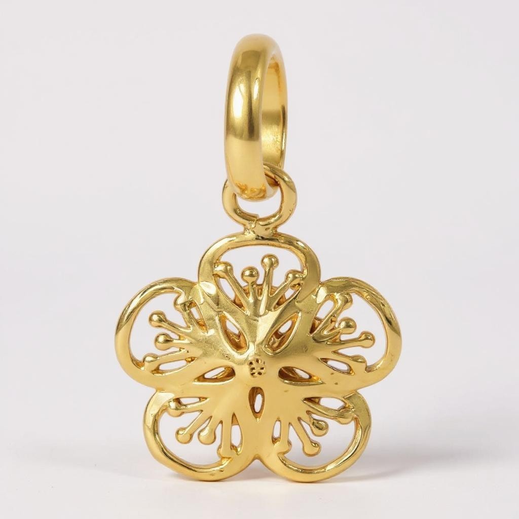 Three-Tone Blossom Pendant – 14K Gold