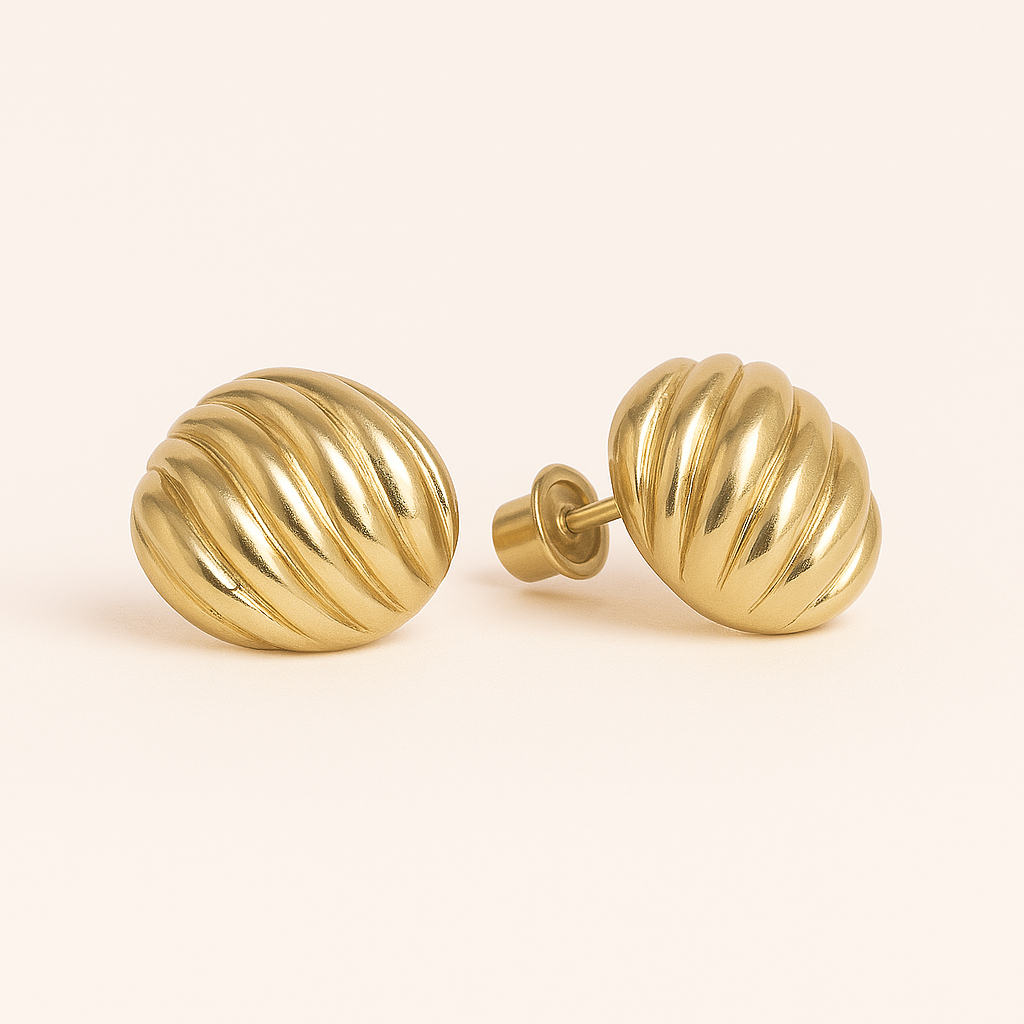Shell Dome Stud Earrings – 14K Gold