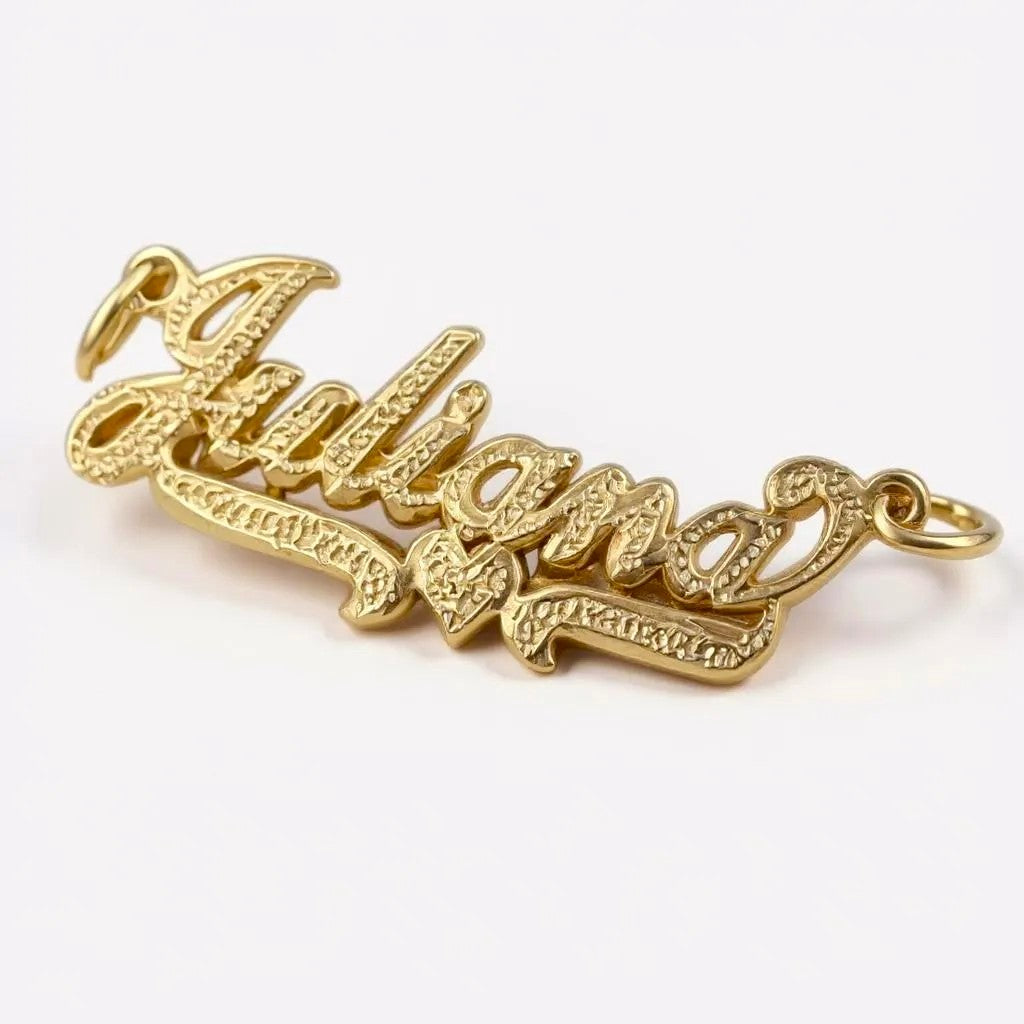 Handcrafted Personalized Solid Gold Name Pendant – Diamond Cut Engraved with underline and heart